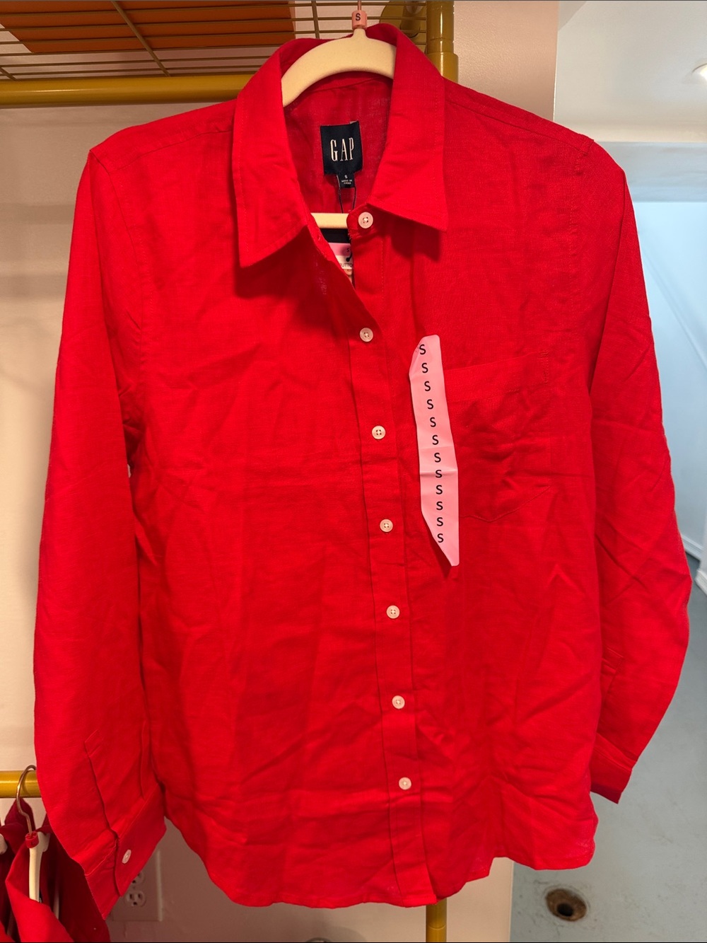 GAP Men's Bright Red Long-Sleeve Button-Down Shirt